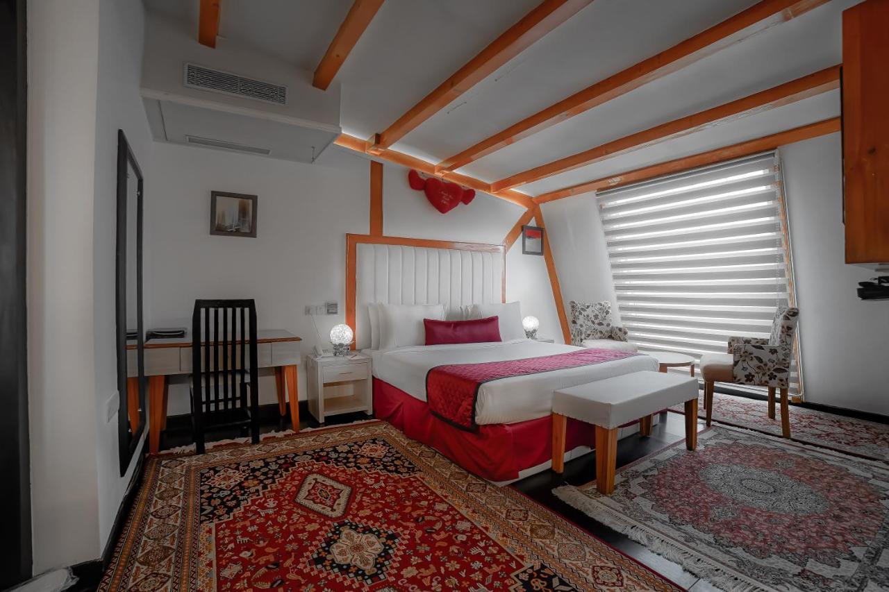 فندق روز بيتال Srīnagar المظهر الخارجي الصورة